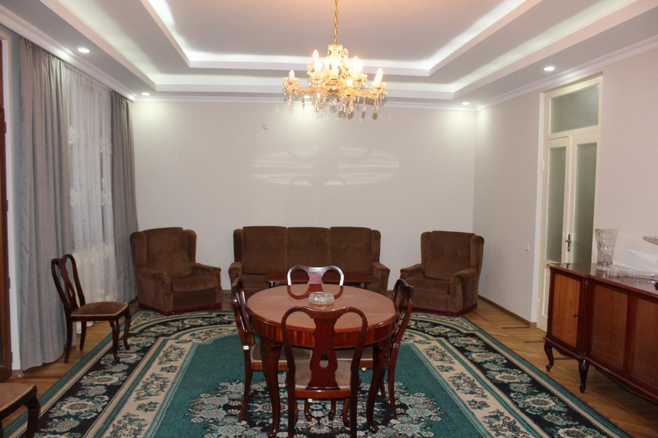 Villa Near The Батумі Екстер'єр фото